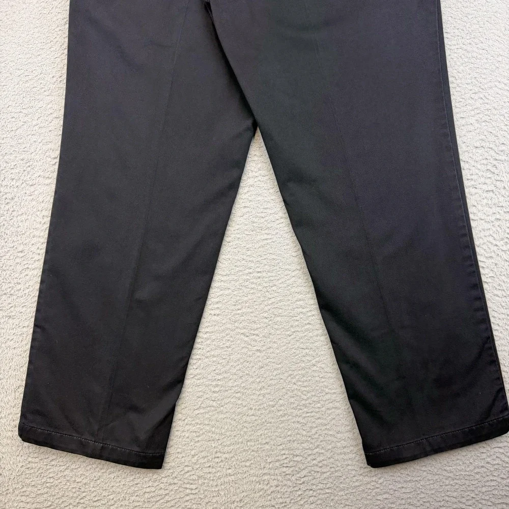 Dockers number interior